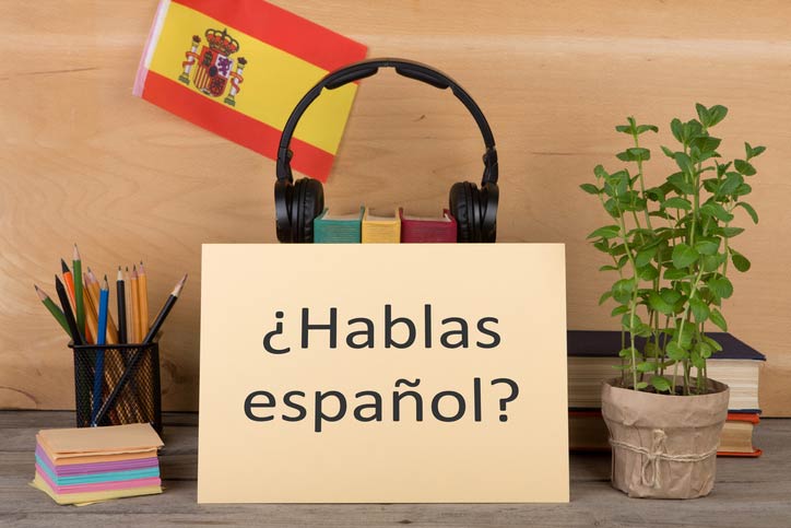 On a tablet it says "hablas español? - do you speak Spanish?" -